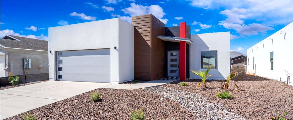 Front of a Spiegel Homes house in El Paso, TX